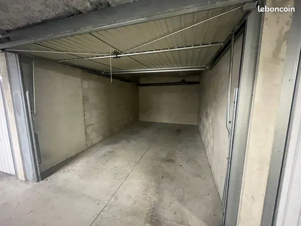 Location garage fermé