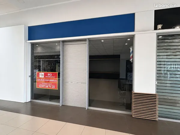 Local commercial 70 m² FAMECK