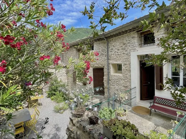 Vends maison / appartement au calme