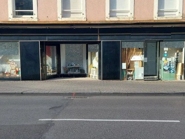 Local commercial 109 m²