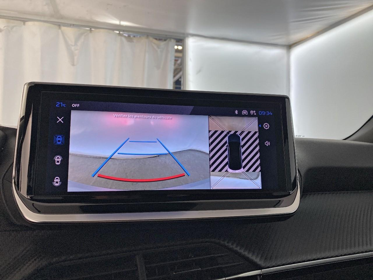 Peugeot 2008 hybrid 145 ch e-dcs6 allure — photo 17