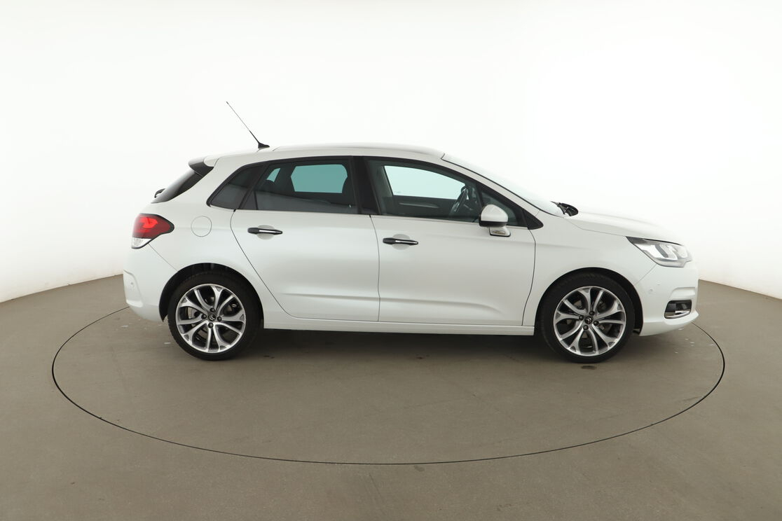 Citroen C4 1.2 PureTech Shine EAT6 — photo 6