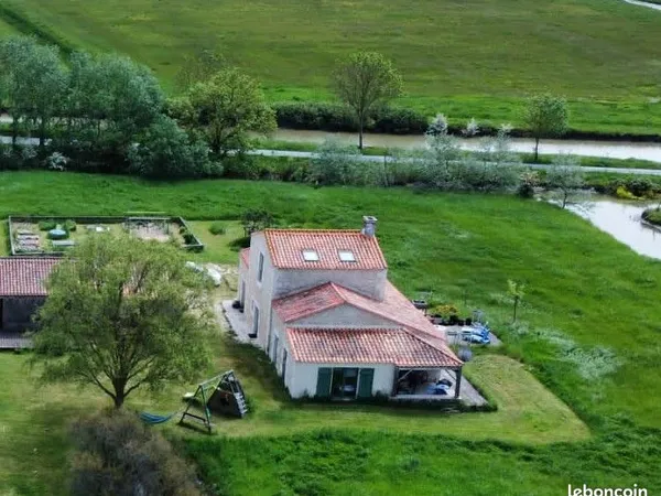 Maison à louer à Triaize