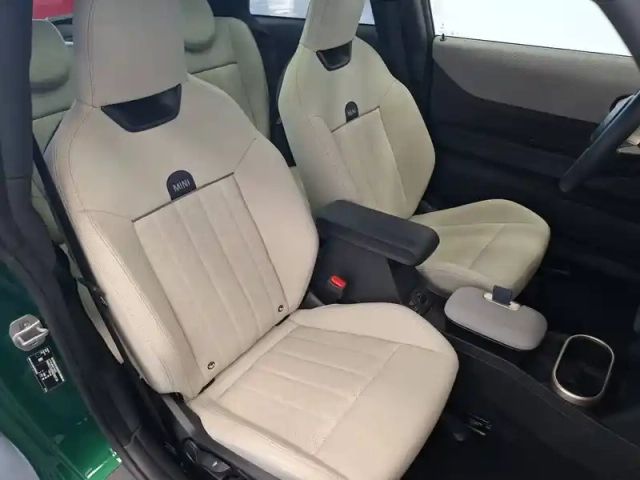 Mini Cooper 204 ch dkg7 s — photo 9