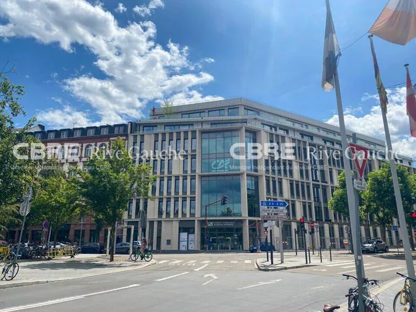 Bureaux 1662 m²