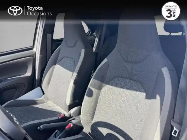 Toyota Aygo X 1.0 vvt-i 72ch design my23 — photo 11