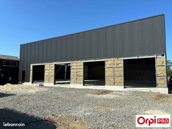 Local commercial 600 m²