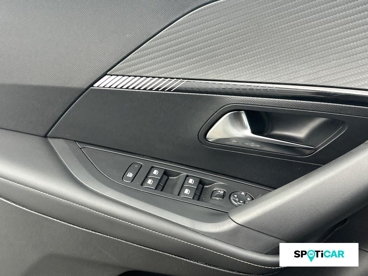 Peugeot 2008 1.2 puretech 100ch s&s allure — photo 16