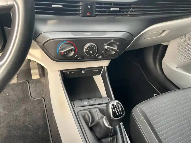 Hyundai I20 1.0 t-gdi 100 hybrid 48v — photo 39