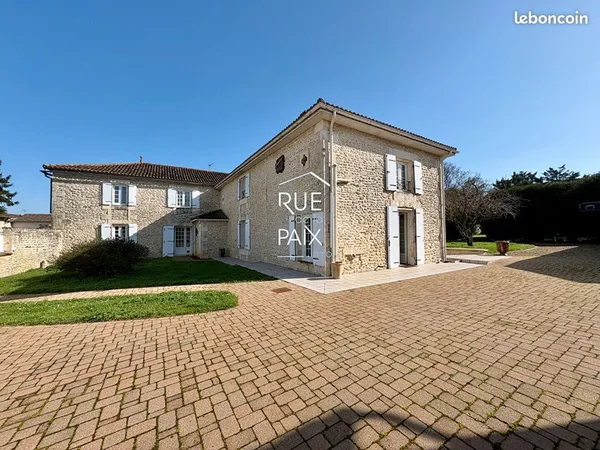 Propriété 8 pièces 235 m²