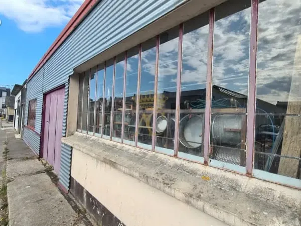 Hangar et 4 garages - Zone commerciale de Cucq