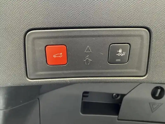 Peugeot 508 ii hybrid 225 e-eat8 allure business — photo 15