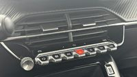 Peugeot 208 1.2 PureTech 100ch S&S Active — photo 15