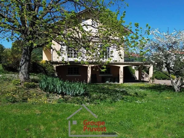 Villa 7 pièces 170 m²