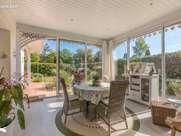Villa 4 pièces 131 m²