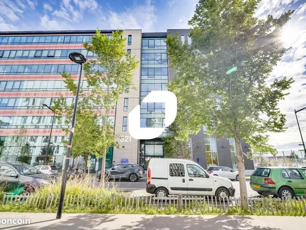 Bureau 3 890 m²