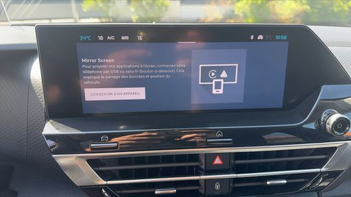 Citroen C4 1.5 BlueHDi 130 EAT8 - Max – 2024 – 26100 km – Diesel – Boîte Automatique — photo 15