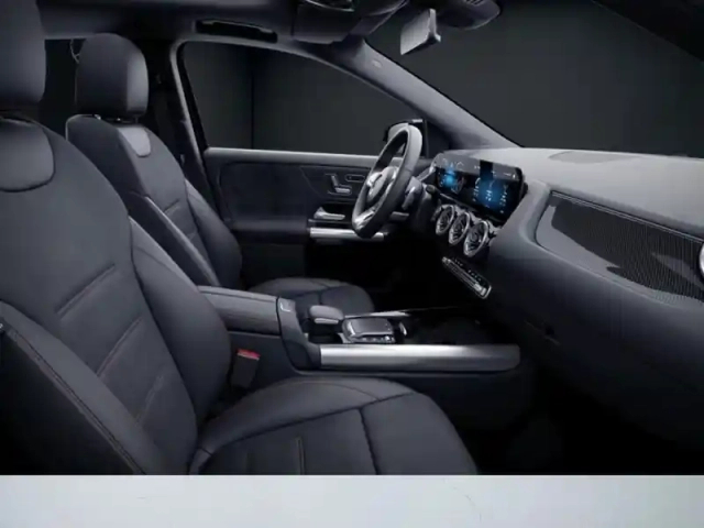 Mercedes Gla 220 d 4matic amg line — photo 22