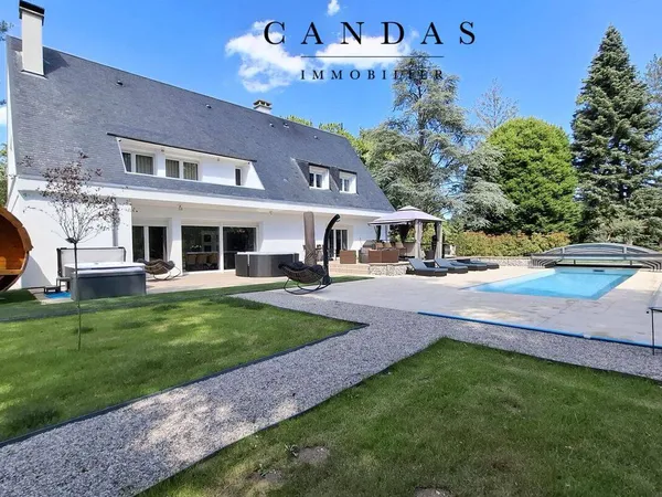 Maison 6 pièces 205 m²