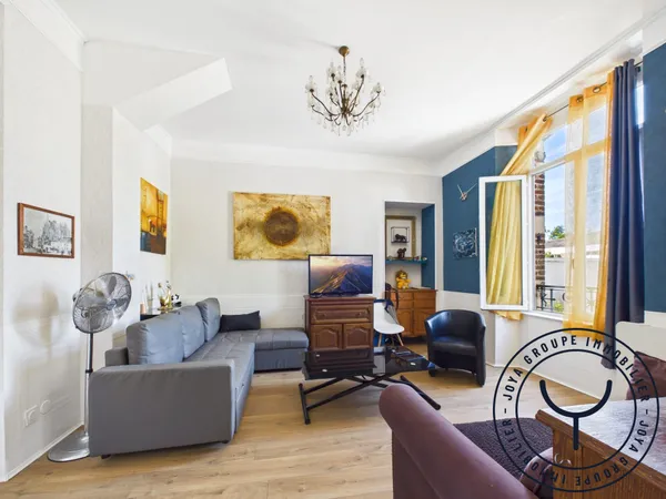 Appartement T3 entrée du Bouchon, avec 2 parking privatifs