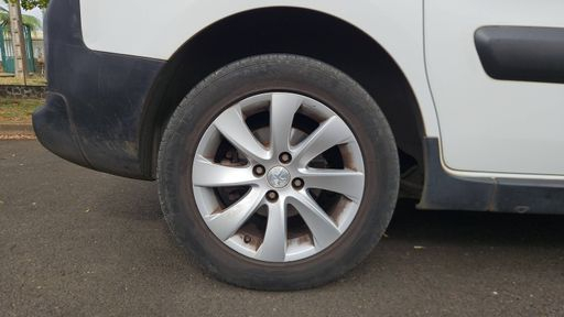 Peugeot Partner Tepee 1.6 Hdi 92 - Access – 2015 – 160420 km – Diesel – Boîte Manuelle — photo 40
