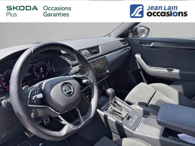 Skoda Superb combi 2.0 tdi 200 scr dsg7 4x4 — photo 13