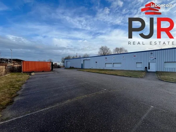 Local 810 m² Bois-de-Haye