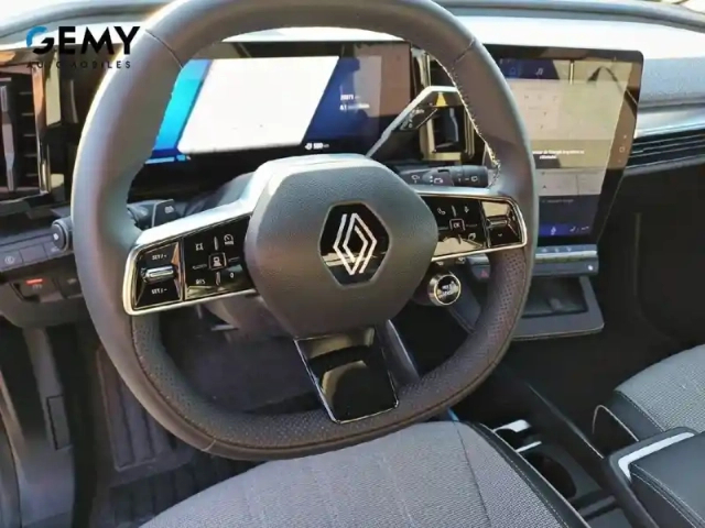 Renault Scenic e-tech électrique 220 ch grande autonomie — photo 13