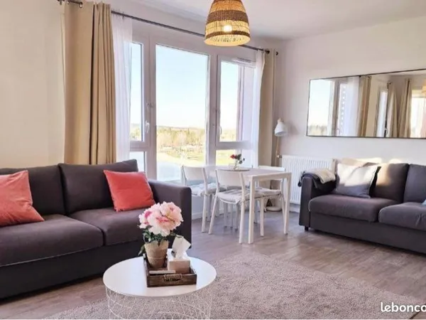 Appartement T2 dernier étage vue lac