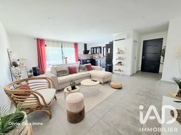 Maison de plain-pied 4 pièces 98 m²