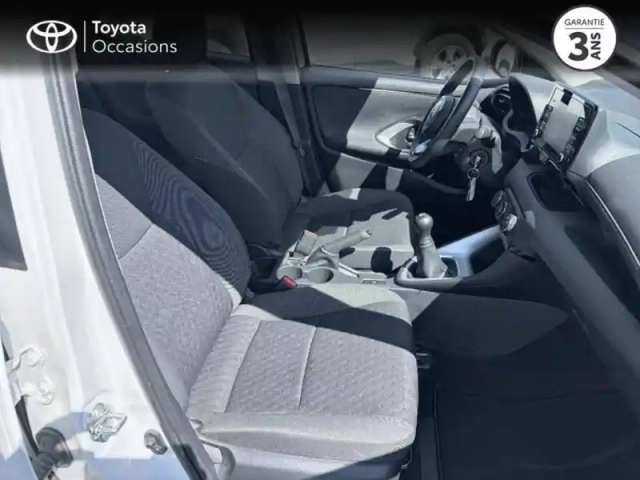 Toyota Yaris 70 vvt-i dynamic business 5p my22 — photo 6
