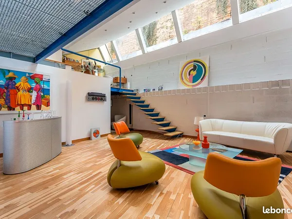 Loft 5 pièces 194 m²