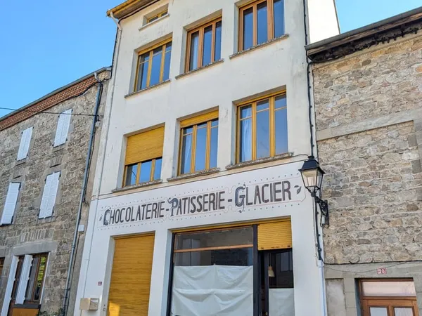 MAISON DE VILLAGE - 156m2 - 5 pièces
