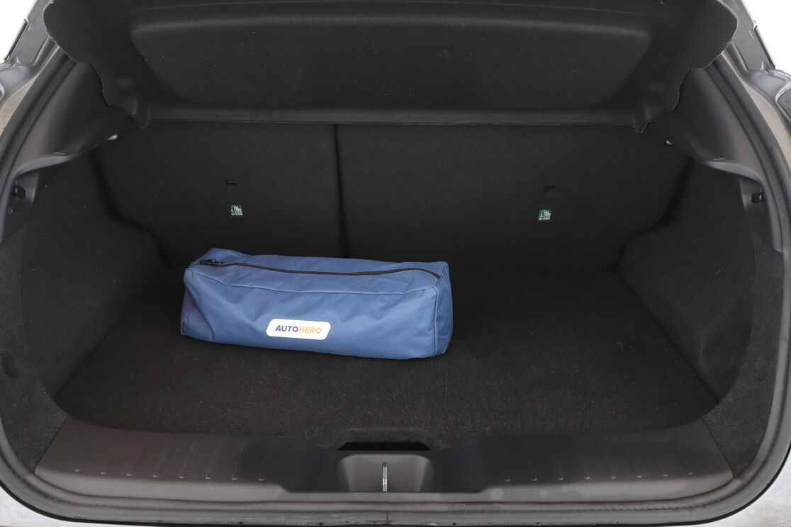 Nissan Juke 1.6 Hybrid N-Connecta — photo 16