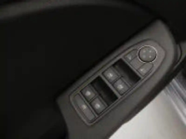 Renault Clio 1.0 tce 90ch evolution - 24 — photo 10