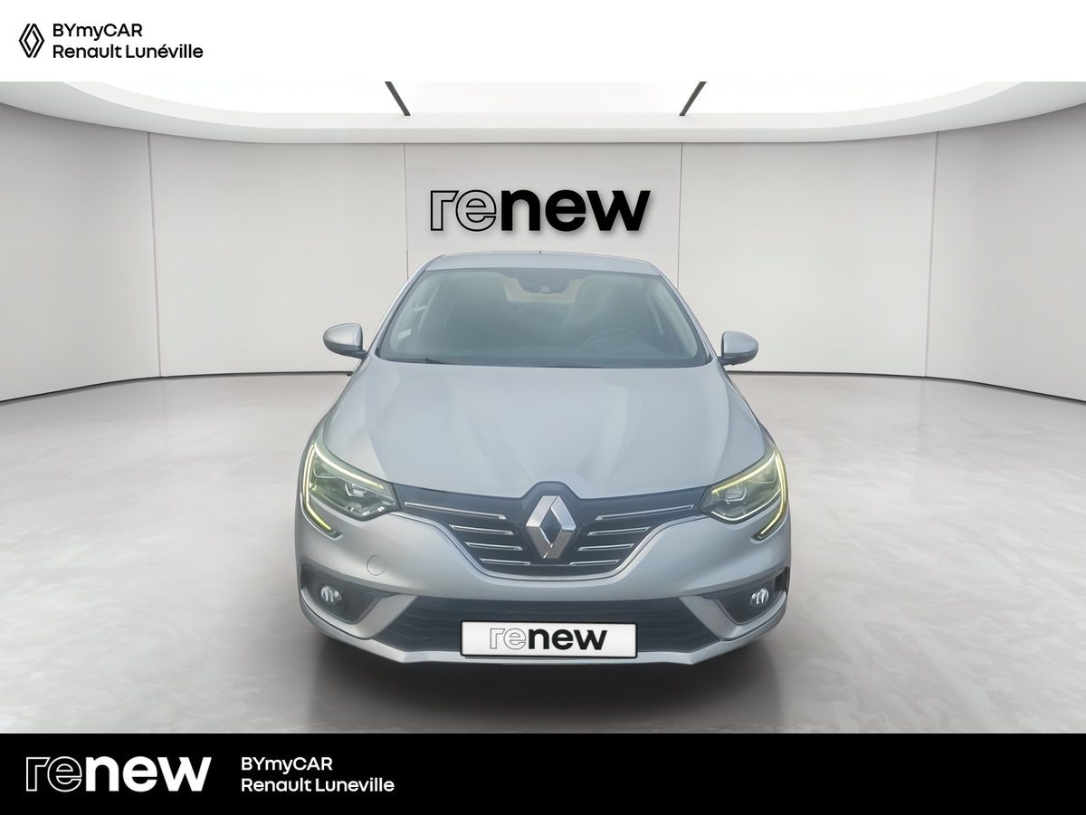Renault Mégane IV Berline TCe 140 FAP — photo 8