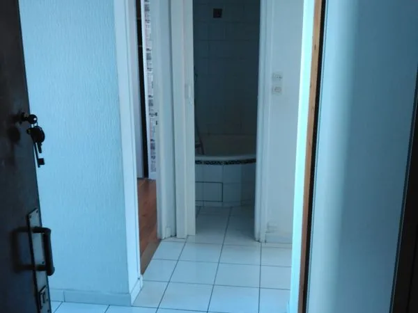 Location t2