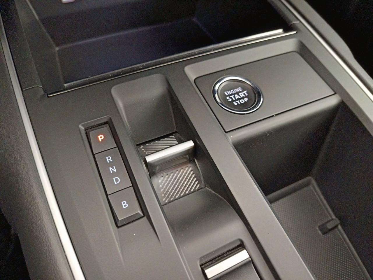 Citroën C5 Aircross hybride rechargeable 225 e-eat8 shine — photo 28