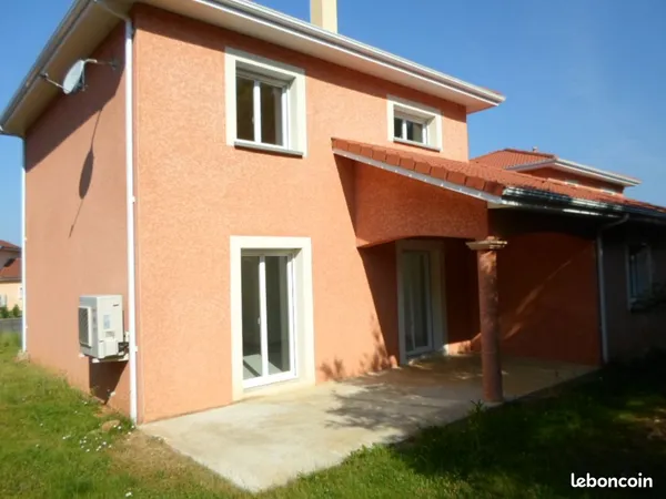Villa de 108 m² avec cuisine équipée et 3 chambres