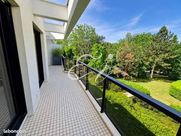 Appartement 4 pièces 97 m²