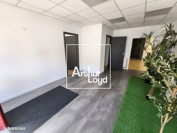 Bureaux 491 m² Belfort