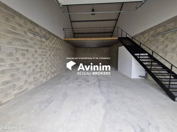 Local 150 m² Annet-sur-Marne