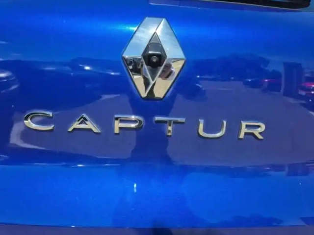Renault Captur 1.0 tce 90ch techno — photo 13