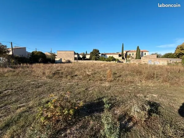 Terrain à vendre à Montaud de 575m2