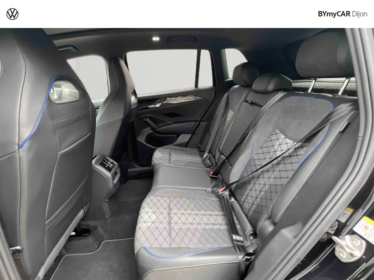 Volkswagen Tiguan 2.0 TDI 150ch DSG7 — photo 12