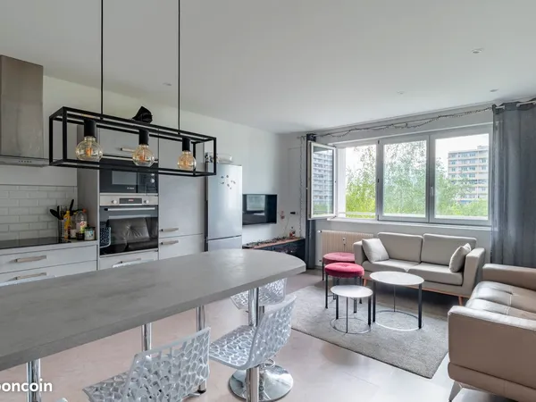 Colocation Esplanade avec salle d'eau privative