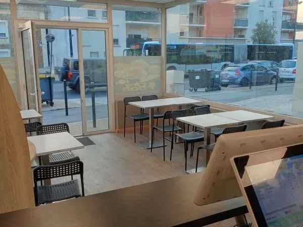 Commerce Vente Corbeil-Essonnes  50m² 55000€