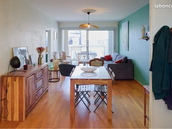 🏡 À louer - T3 rénové - Tours Centre / Quartier Rabelais