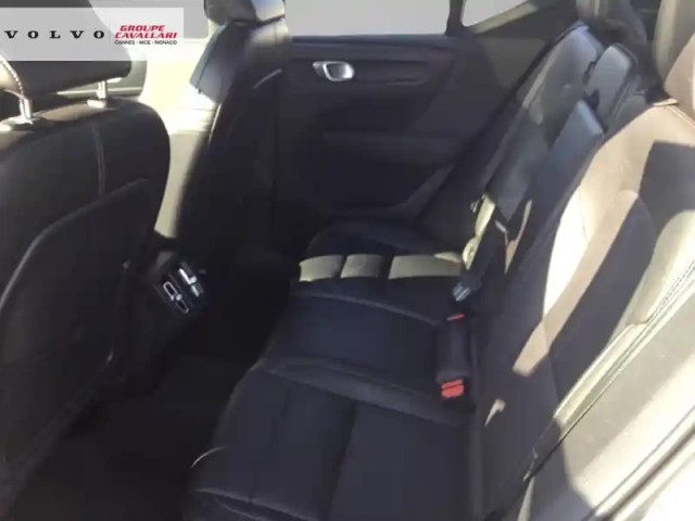 Volvo Xc40 t3 163 ch geartronic 8 — photo 9