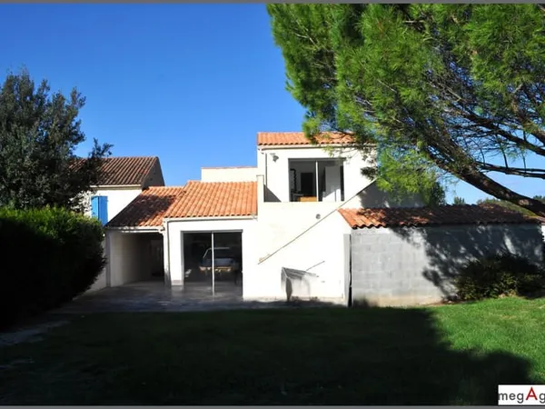 Maison Famiale, proche de surgères